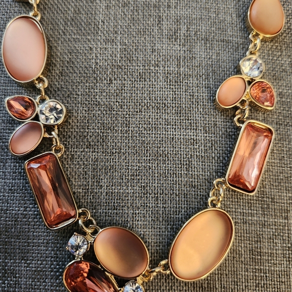 LAUNDRY BY SHELLI SEGALShort Collar Necklace. - Picture 2 of 5